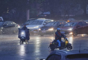 安徽江苏等8省发布暴雨黄色预警，江西广东下午14时或出现大暴雨