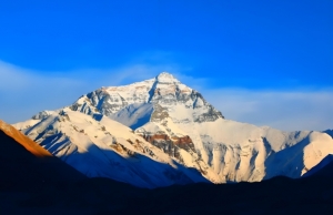 西藏珠穆朗玛峰可以随便攀登吗？珠穆朗玛峰景点介绍